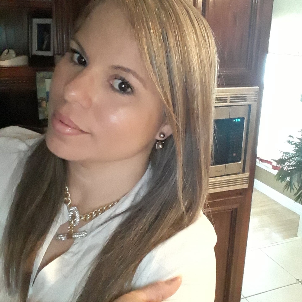 Meet your Posher, Marisa